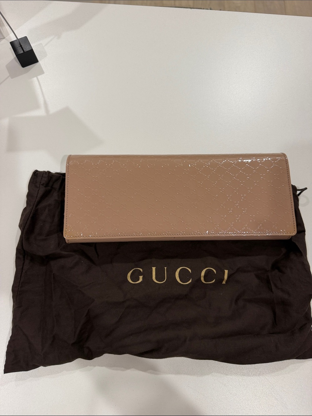 GUCCI
Patent Microguccissima Small
Broadway Clutch Dark Cipria